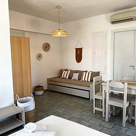 Agnadi Syros Beachfront &
