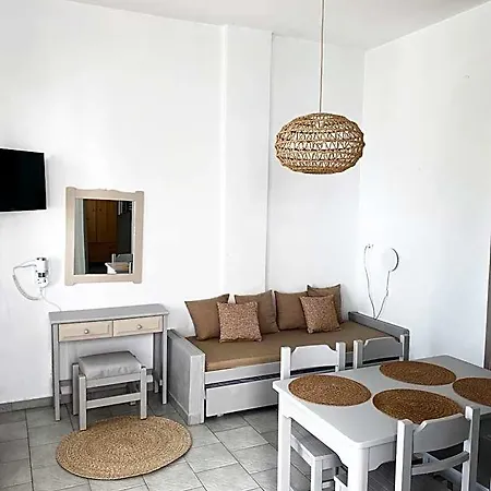 호텔 Agnadi Syros Beachfront & Vári