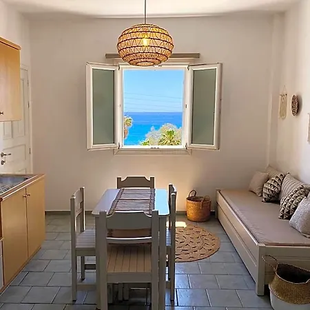 Agnadi Syros Beachfront & 3*