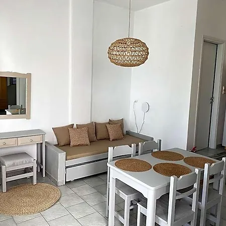 Agnadi Syros Beachfront & 3*
