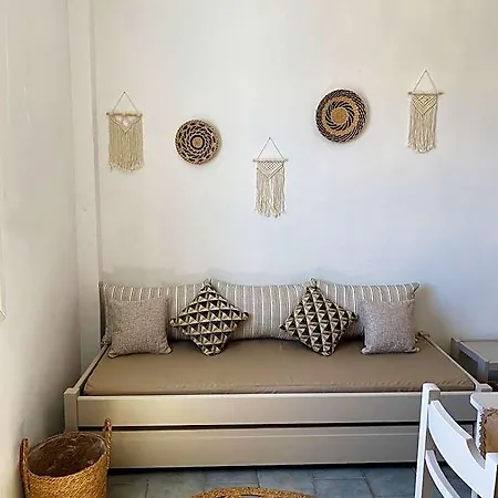 Agnadi Syros Beachfront & Отель