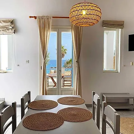 Agnadi Syros Beachfront & 3*
