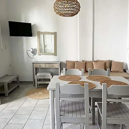 호텔 Agnadi Syros Beachfront & Vári